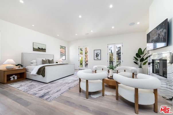 Bedroom, Fireplace, Interior, Recessed Lighting, Wood Texture Flooring