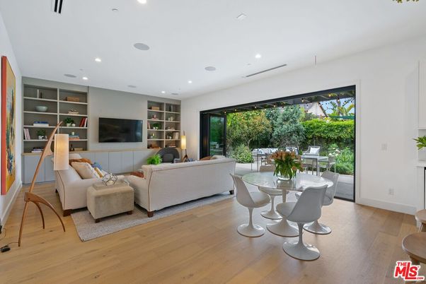 Dining room, Interior, Living room, Recessed Lighting, Wood Texture Flooring