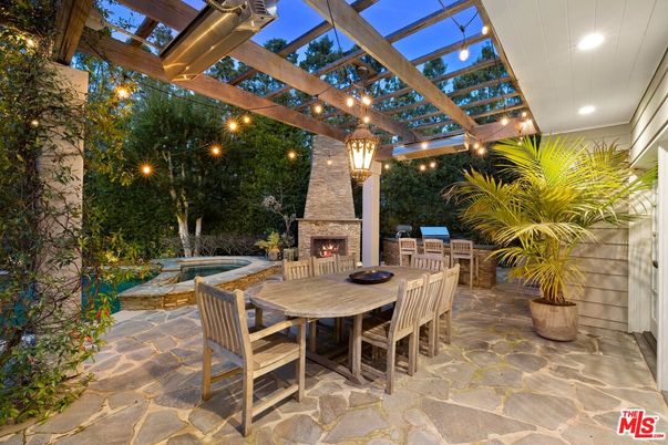 Exterior, Fireplace