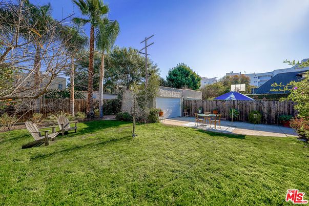 Backyard, Detached Garage, Exterior