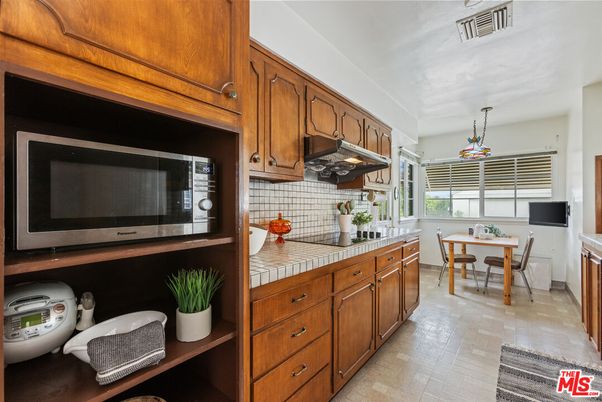 Dining room, Interior, Kitchen, Tile Countertops