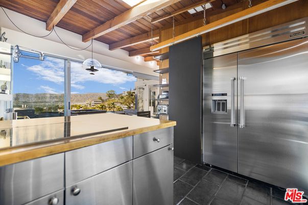 Interior, Kitchen, Stainless Steel Appliances, Wooden Beams, Wooden Ceilings