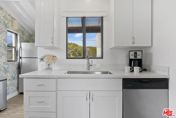 Interior, Kitchen, Stainless Steel Appliances
