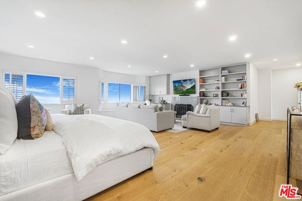 Bedroom, Fireplace, Interior, Living room, Recessed Lighting, Wood Texture Flooring