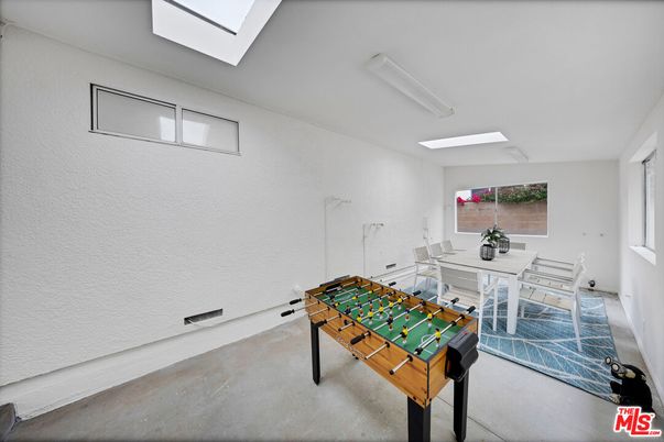 Dining room, Interior