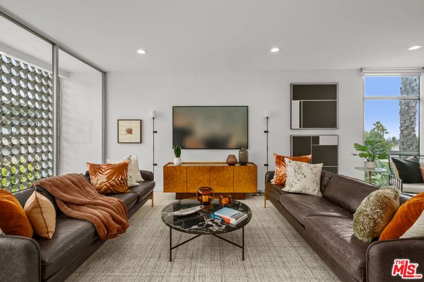 Fireplace, Interior, Living room, Recessed Lighting