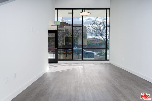Empty room, Interior, Pendant Lights, Wood Texture Flooring