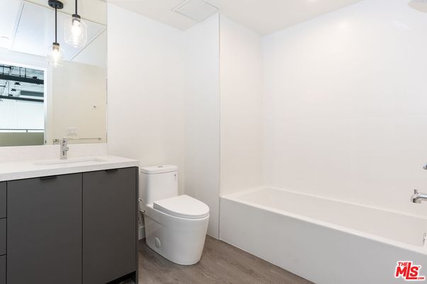 Bathroom, Interior, Pendant Lights, Recessed Lighting, Wood Texture Flooring