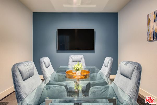 Dining room, Interior