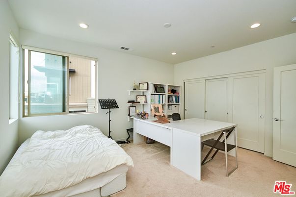Bedroom, Home Office, Interior, Recessed Lighting