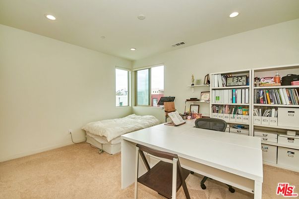 Bedroom, Home Office, Interior, Recessed Lighting