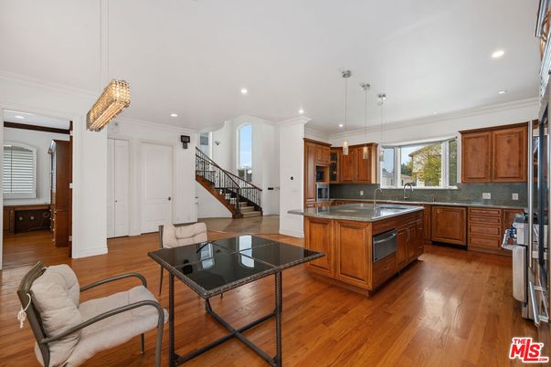 Interior, Kitchen, Pendant Lights, Recessed Lighting, Wood Texture Flooring