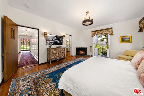 Bedroom, Fireplace, Interior, Wood Texture Flooring