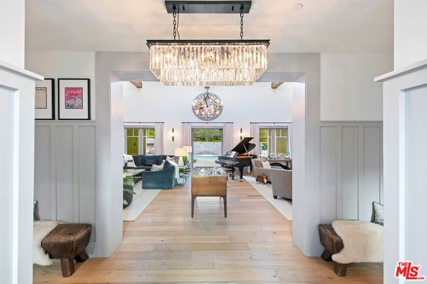 Chandelier, Fireplace, Interior, Living room, Piano, Wood Texture Flooring