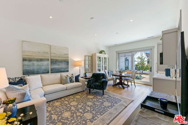 Dining room, Interior, Living room, Recessed Lighting, Wood Texture Flooring