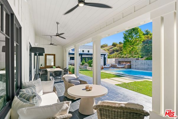Exterior, Fireplace, Pool