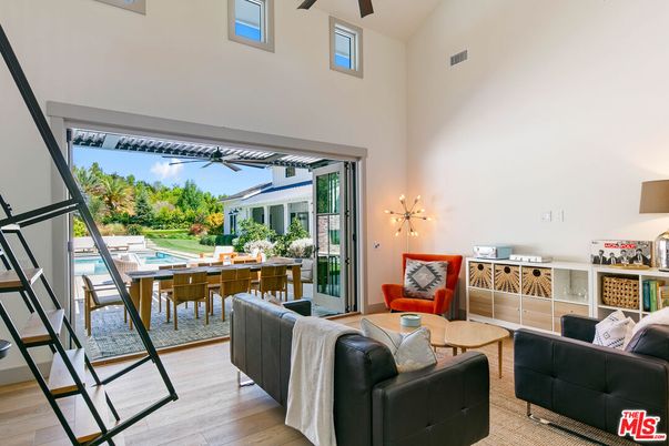 Dining room, Interior, Living room, Wood Texture Flooring