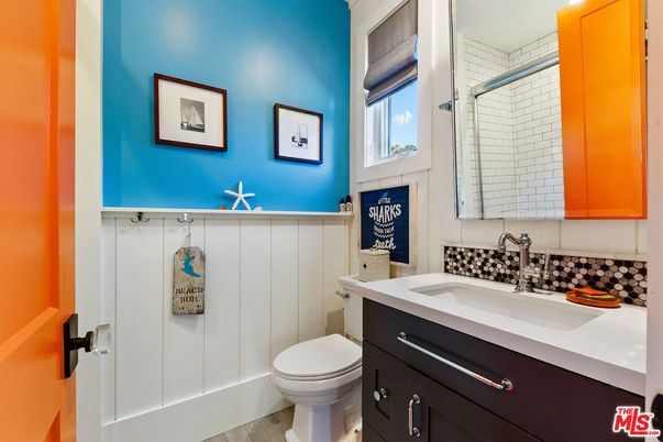 Bathroom, Interior, Wood Texture Flooring