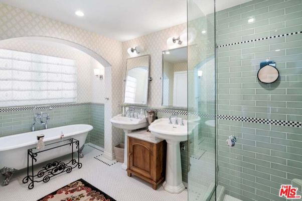 Bathroom, Dual Sink Vanities, Free Standing Baths, Glass Shower, Interior, Recessed Lighting