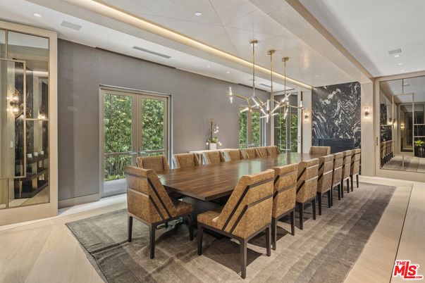 Dining room, Interior, Pendant Lights, Recessed Lighting