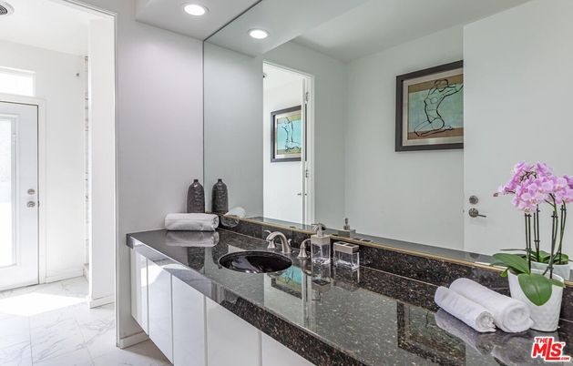 Bathroom, Dual Sink Vanities, Interior, Marble, Recessed Lighting