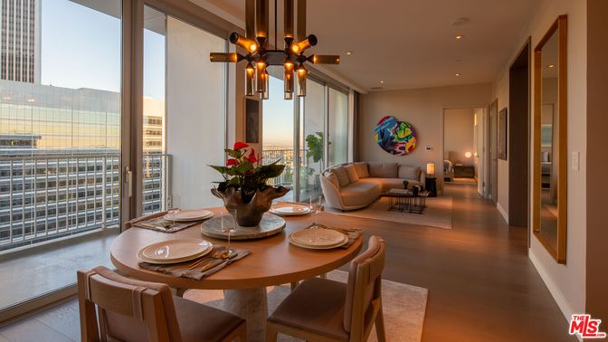 Dining room, Interior, Living room, Pendant Lights, Recessed Lighting, Wood Texture Flooring