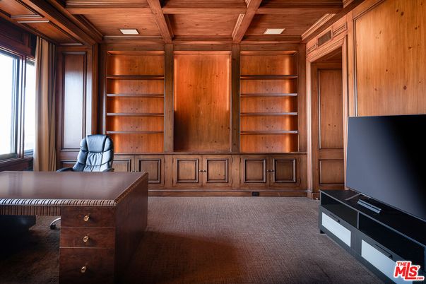 Home Office, Interior, Recessed Lighting, Wooden Beams, Wooden Ceilings, Wooden Walls