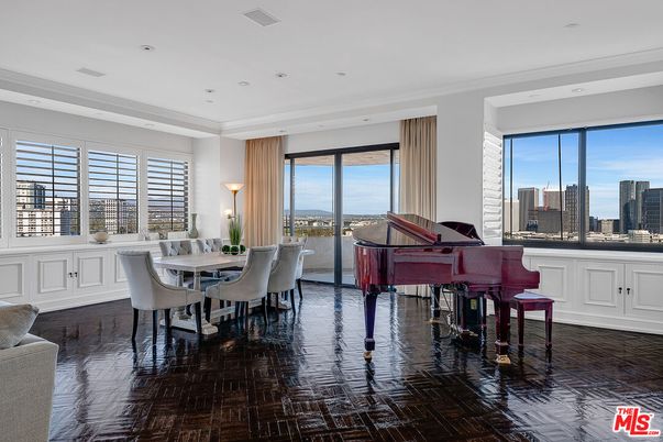 Dining room, Interior, Piano, Recessed Lighting, Wood Texture Flooring