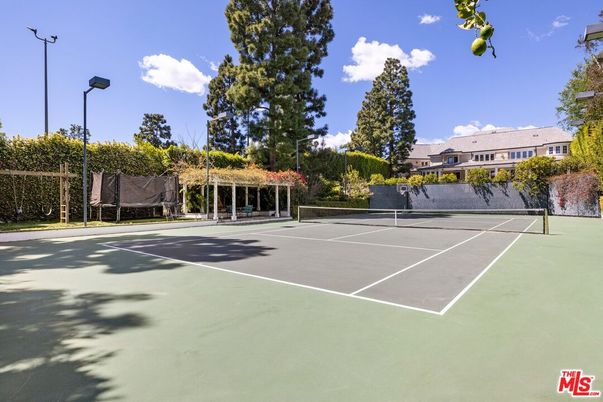 Exterior, Tennis Courts