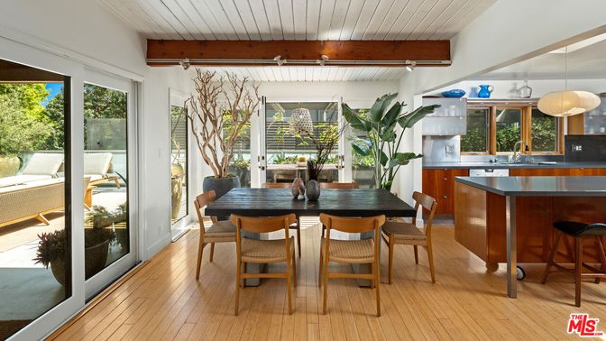 Dining room, Interior, Kitchen, Pendant Lights, Wooden Beams, Wood Texture Flooring