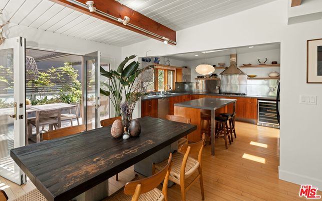 Dining room, Interior, Kitchen, Stainless Steel Appliances, Wood Texture Flooring