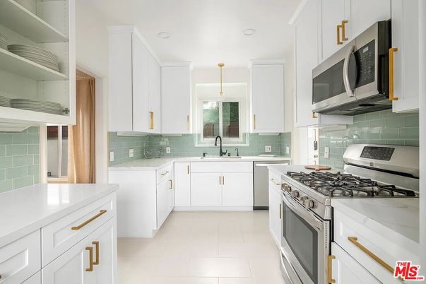 Interior, Kitchen, Pendant Lights, Recessed Lighting
