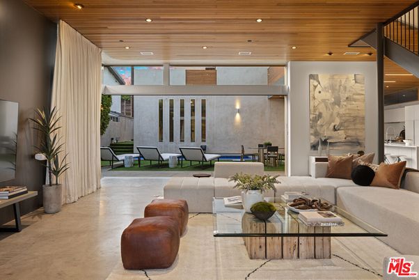 Interior, Living room, Pendant Lights, Recessed Lighting, Wooden Ceilings