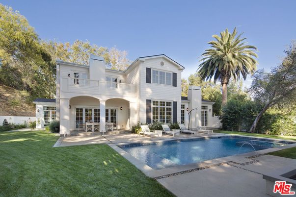 Backyard, Exterior, Pool
