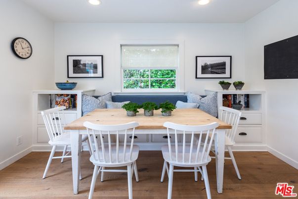 Dining room, Interior, Recessed Lighting, Wood Texture Flooring