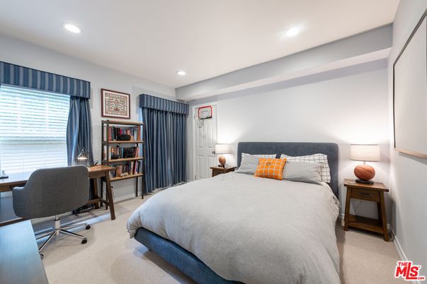 Bedroom, Home Office, Interior, Recessed Lighting