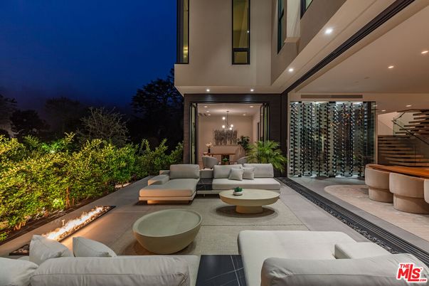 Exterior, Recessed Lighting