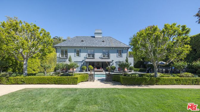Backyard, Exterior, Facade, Pool, French Provincial
