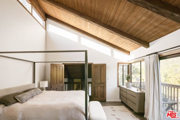 Bedroom, Interior, Wooden Beams, Wooden Ceilings