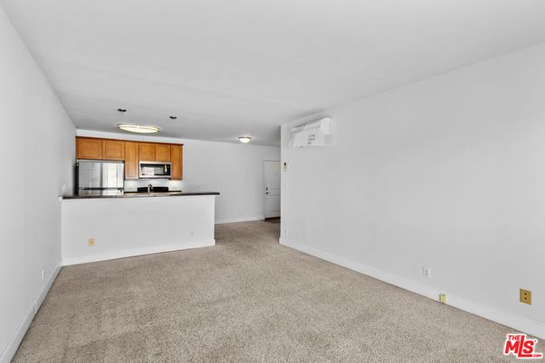Empty room, Interior, Kitchen, Stainless Steel Appliances
