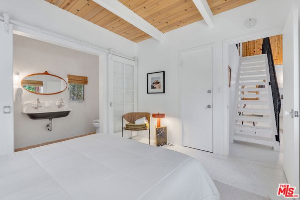 Bedroom, Interior, Wooden Ceilings