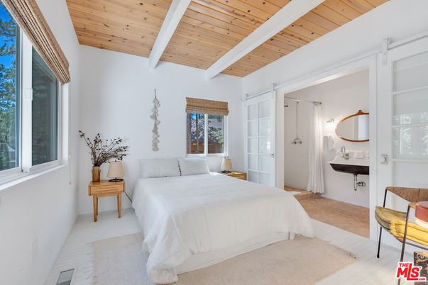 Bedroom, Interior, Wooden Beams, Wooden Ceilings