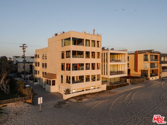 Exterior, Facade, Condo Building