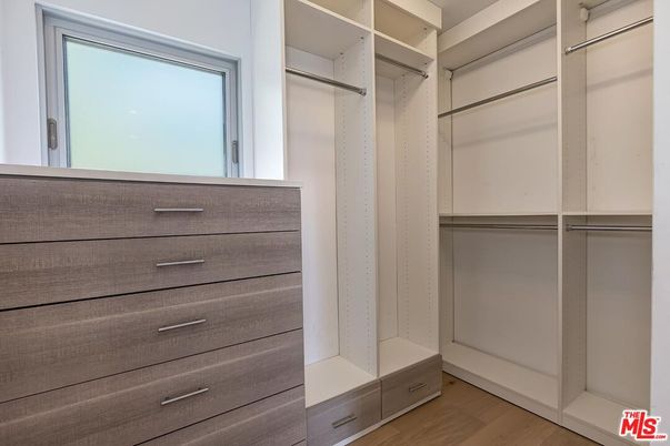 Interior, Walk-in Closets, Wood Texture Flooring