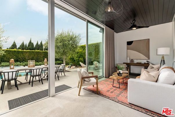 Dining room, Interior, Living room, Sun Room