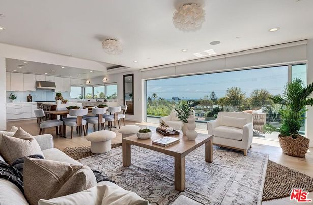 Dining room, Interior, Kitchen, Living room, Pendant Lights, Recessed Lighting, Wood Texture Flooring