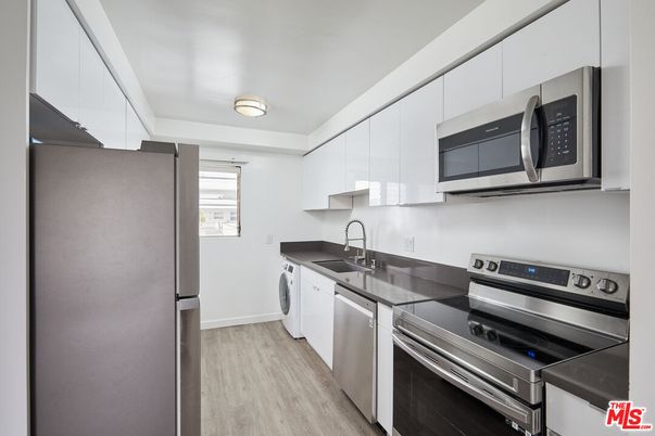 Interior, Kitchen, Stainless Steel Appliances, Wood Texture Flooring