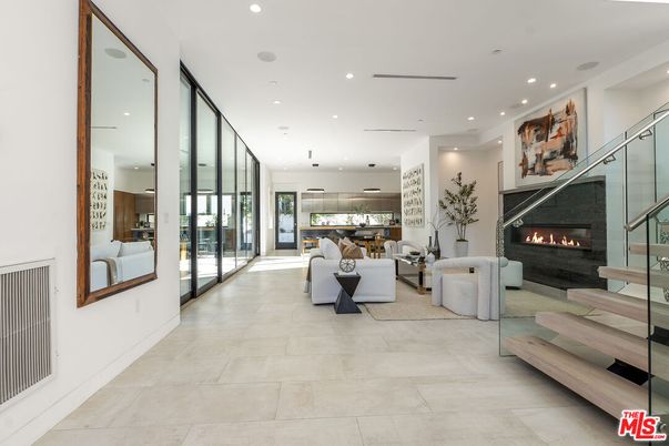 Fireplace, Interior, Living room, Pendant Lights, Recessed Lighting