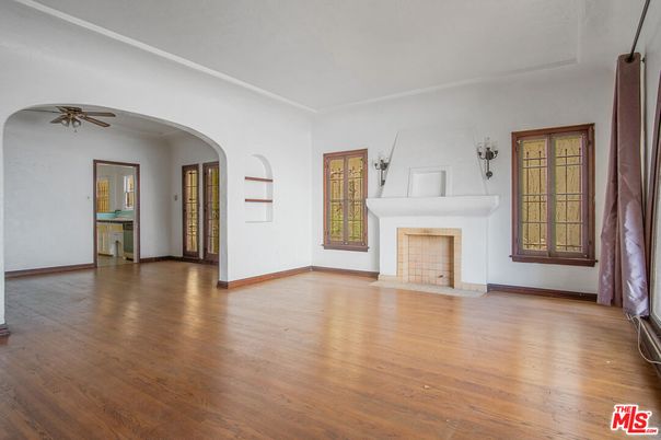 Empty room, Fireplace, Interior, Wood Texture Flooring