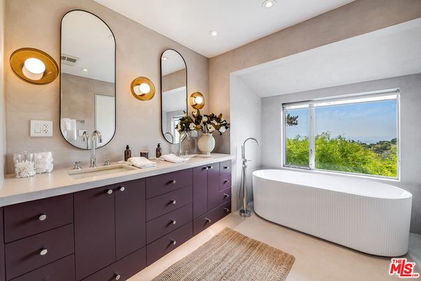 Bathroom, Dual Sink Vanities, Free Standing Baths, Interior, Recessed Lighting